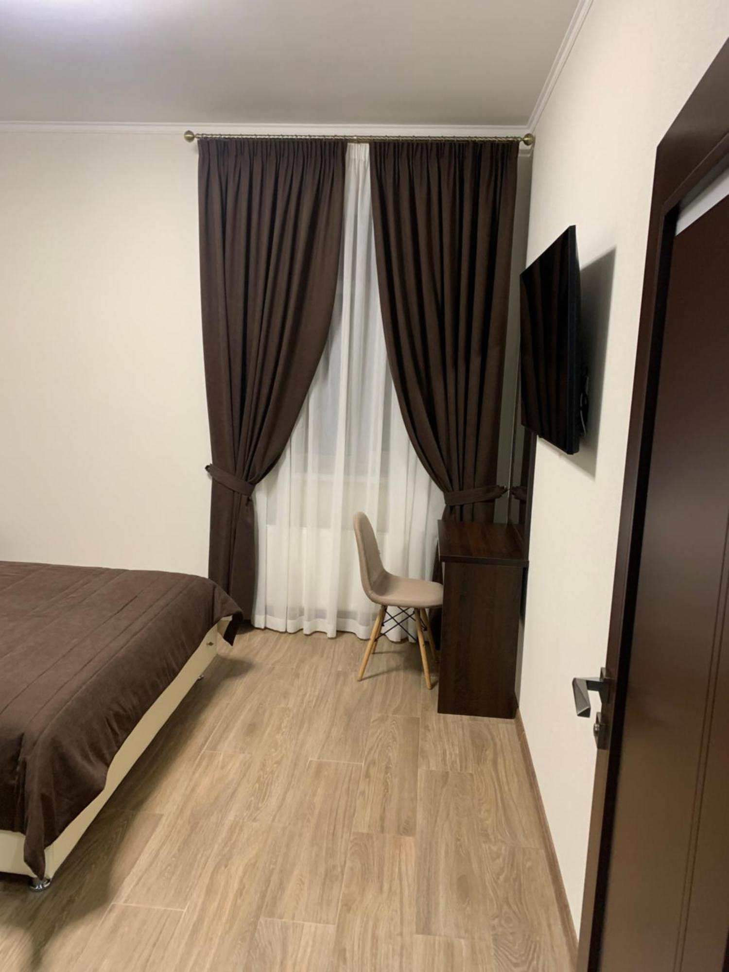 Готель Петрівський Kropywnyzkyj Exterior foto