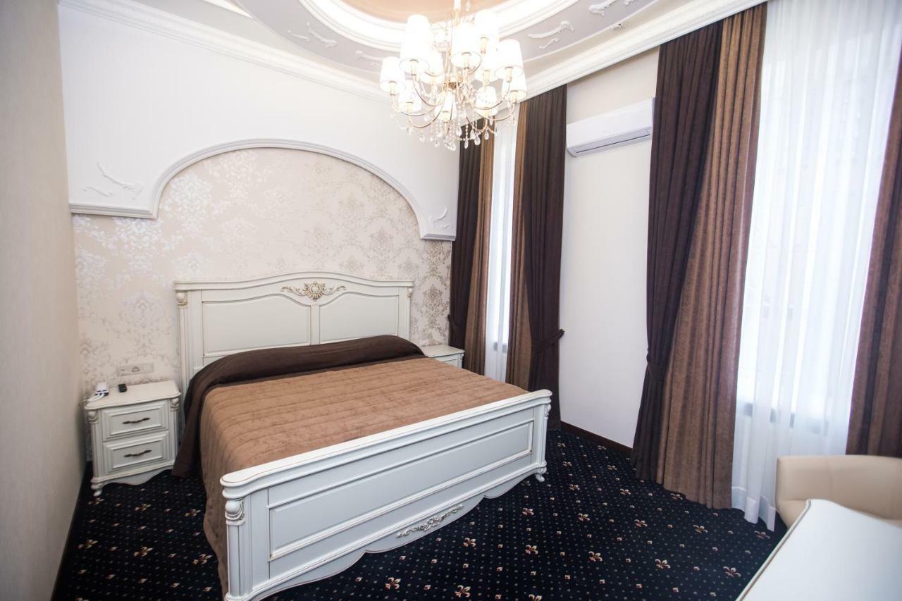 Готель Петрівський Kropywnyzkyj Exterior foto