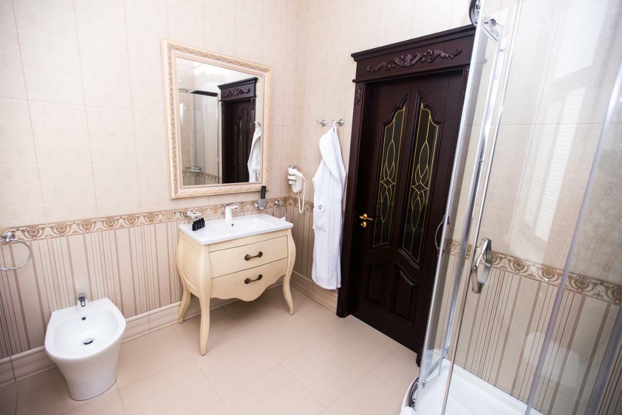 Готель Петрівський Kropywnyzkyj Exterior foto