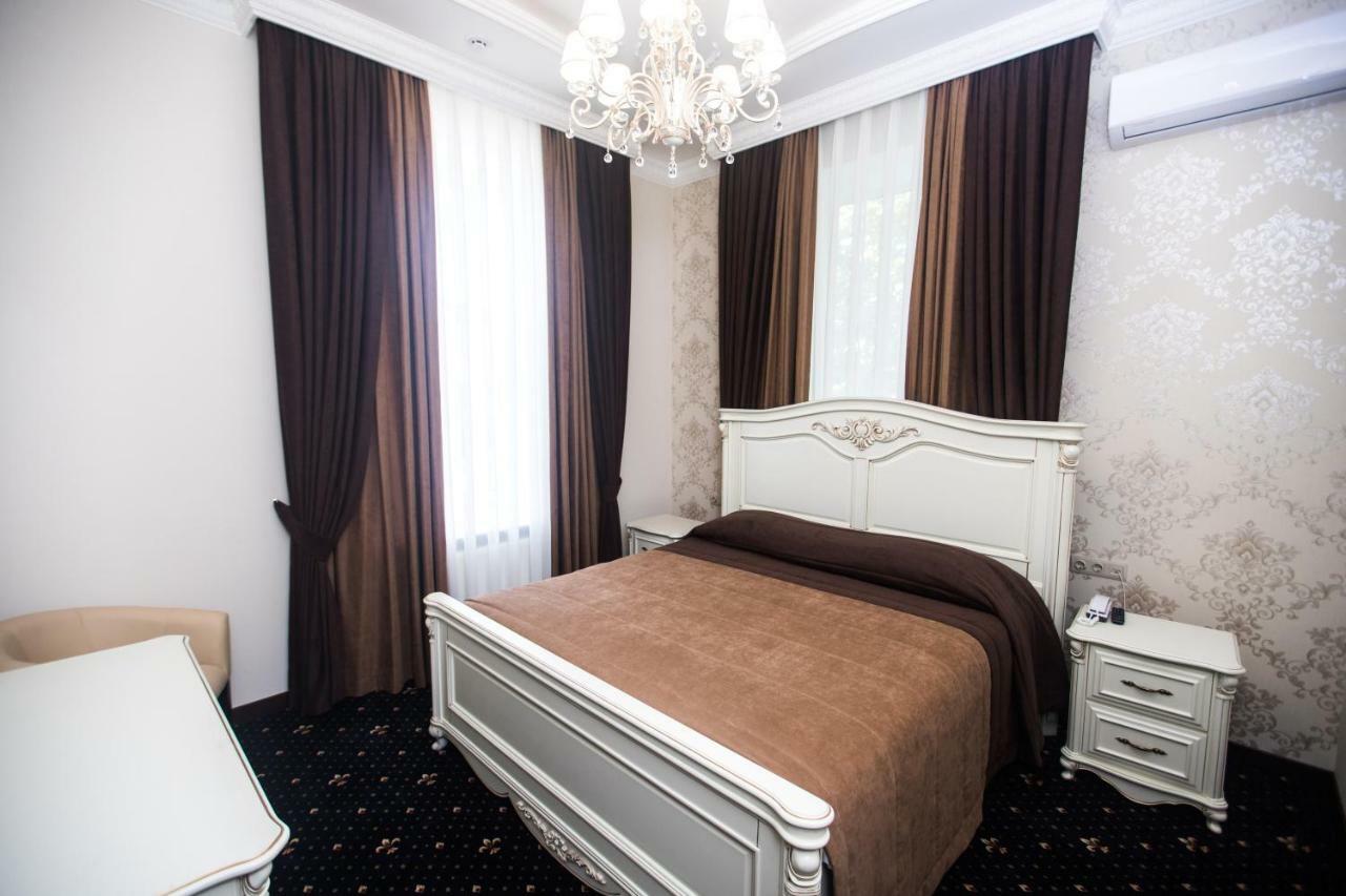 Готель Петрівський Kropywnyzkyj Exterior foto